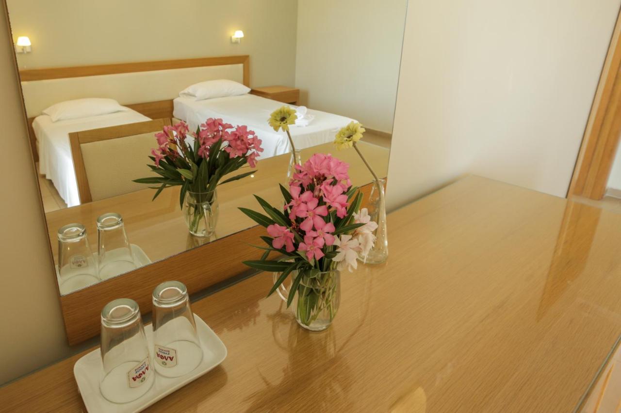 Cosmos Hotel 바실리키 외부 사진