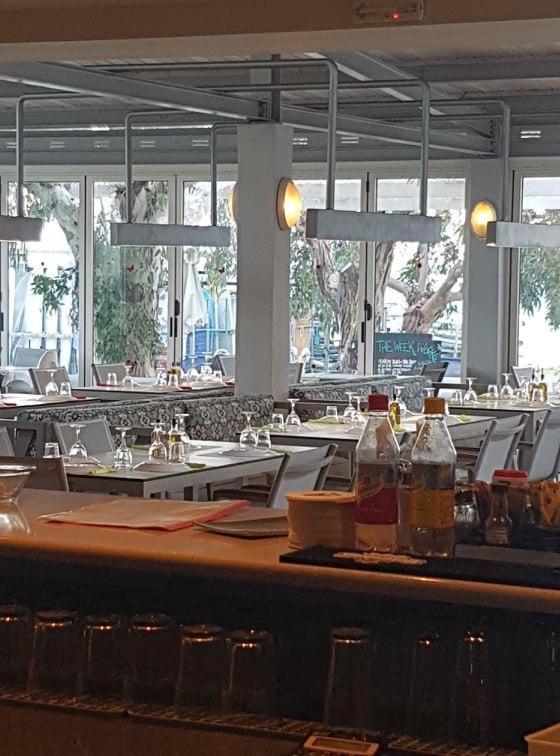 Cosmos Hotel 바실리키 외부 사진